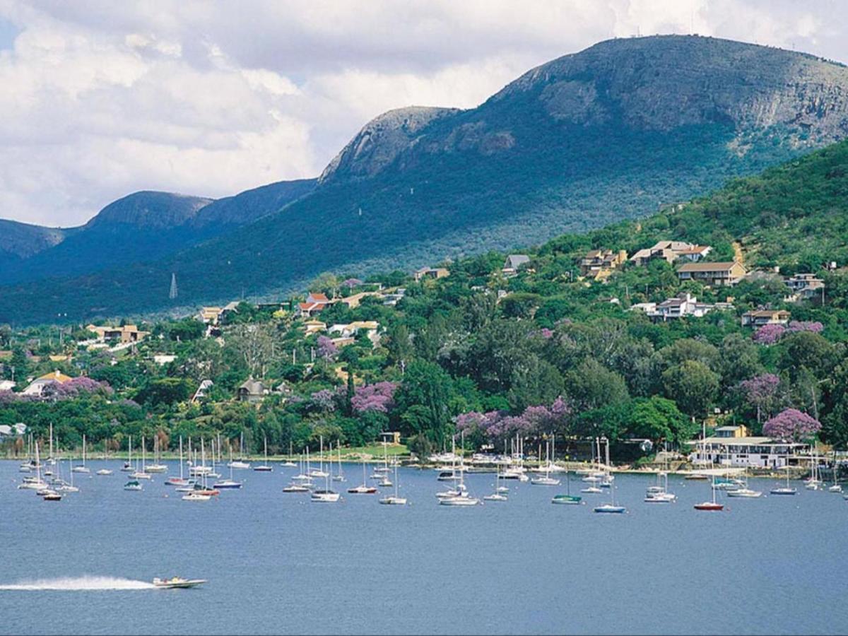Kosmos View Luxury Apartments Hartbeespoort Exteriör bild